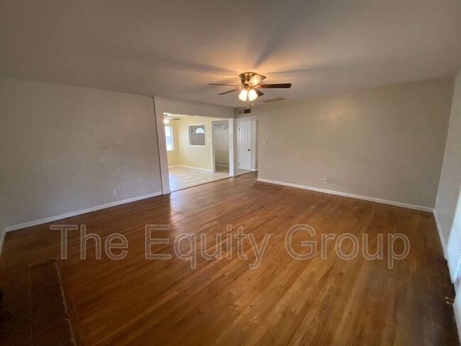 Photo - 4327 W School Ave