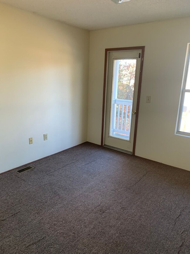 Photo - Alluring Homestead Unidad 715 Walker Ave  B