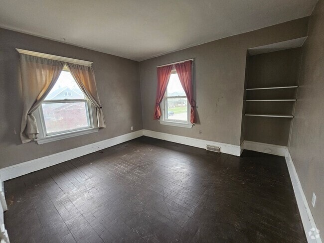 Building Photo - 1532 5th Ave SE Unit 3 Rental
