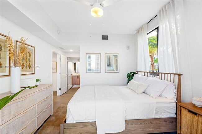 Photo - 208 N Federal Hwy Unit 623