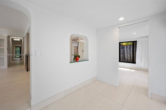 Photo - 1201 NE 178th St