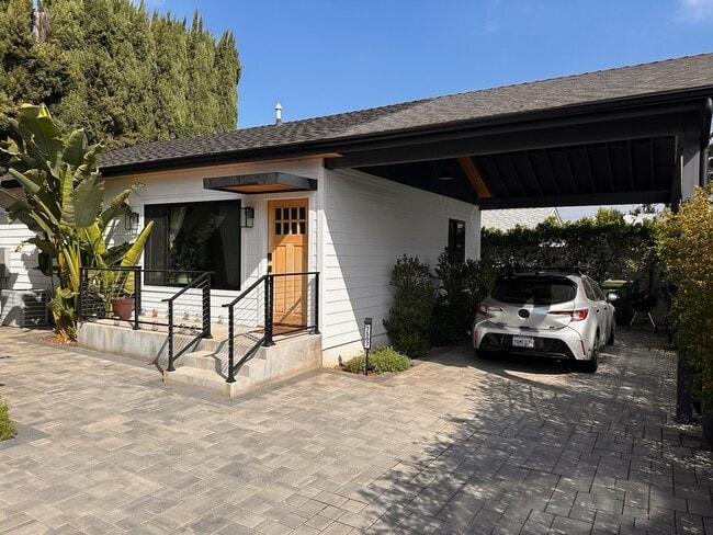 Photo - 7507 Hesperia Ave House