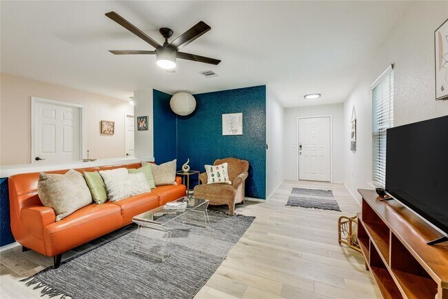 Photo - 5301 Apple Orchard Ln