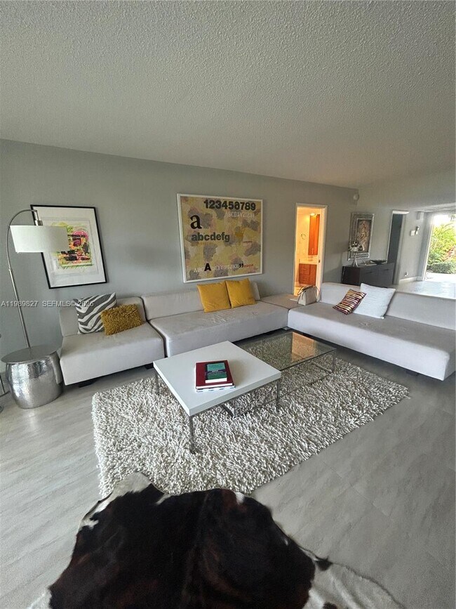 Photo - 4017 N Cypress Dr Unit 102