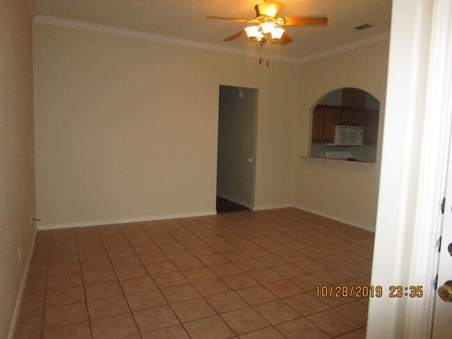 Photo - College Station - Spacious 3 bedroom/ 3 bath duplex off Graham Rd