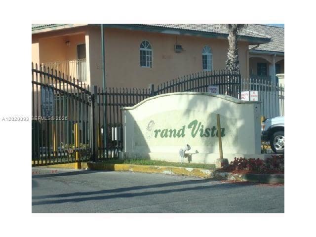 Building Photo - 8851 NW 119th St Unit 6201