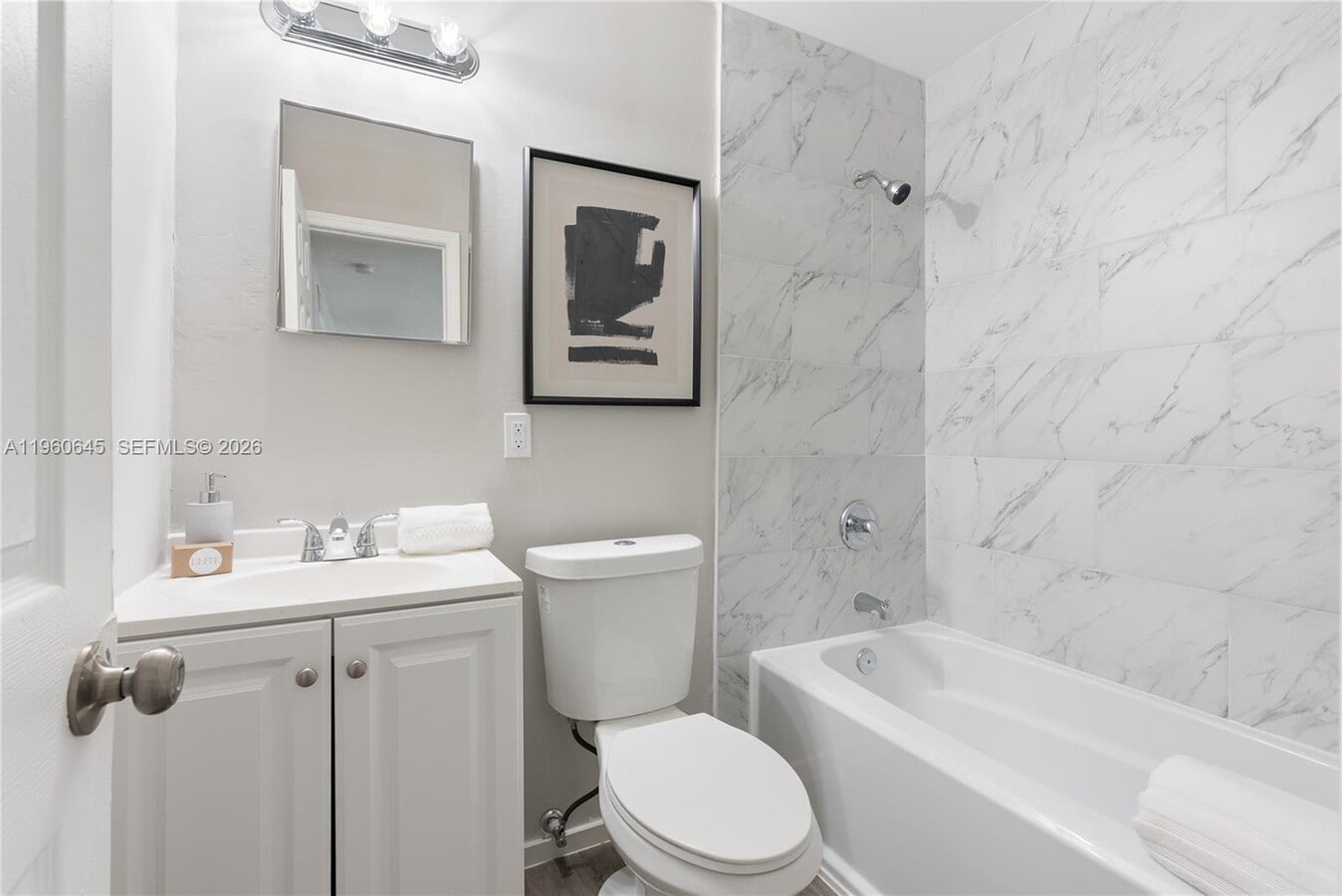 Photo - 322 SW 14th St Unidad 4