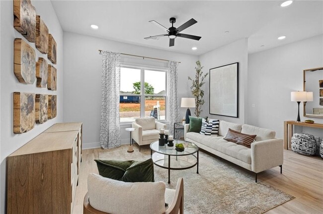 Photo - 3058 W Berkeley Ave