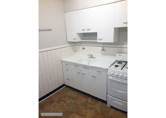 Photo - 3025 Clifton Ave Unidad 3025-10