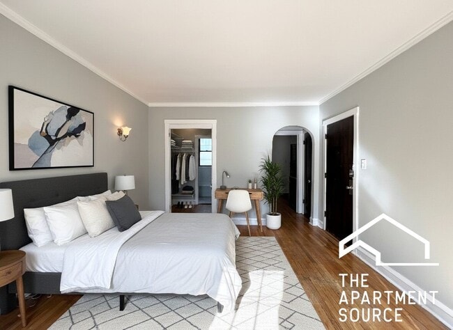 Photo - 2102 W Ainslie St Unit E3