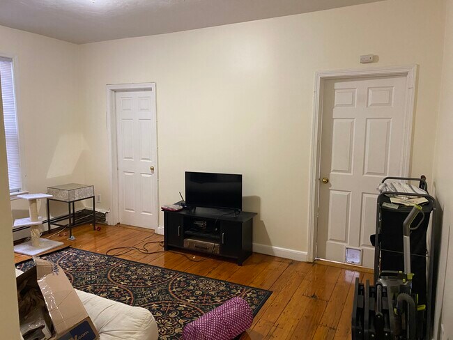 121 Hampshire St Unit 1B