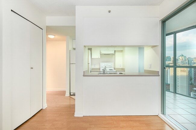 Building Photo - 1804-1188 Howe Unit 1804