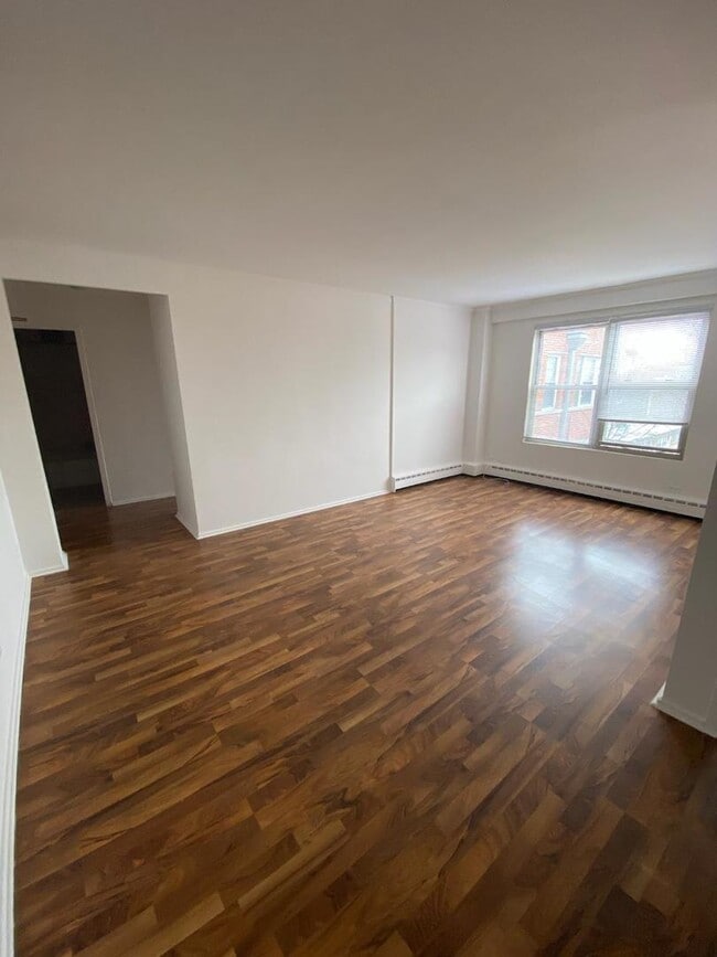 Photo - 2600 W Berwyn Ave