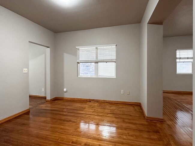 Photo - 618 N Ashland Ave