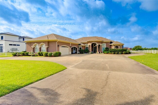 Photo - 5942 Sagamore Bay Ln