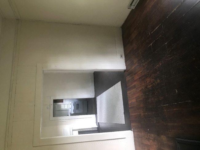 Photo - 117 E McNeely Ave