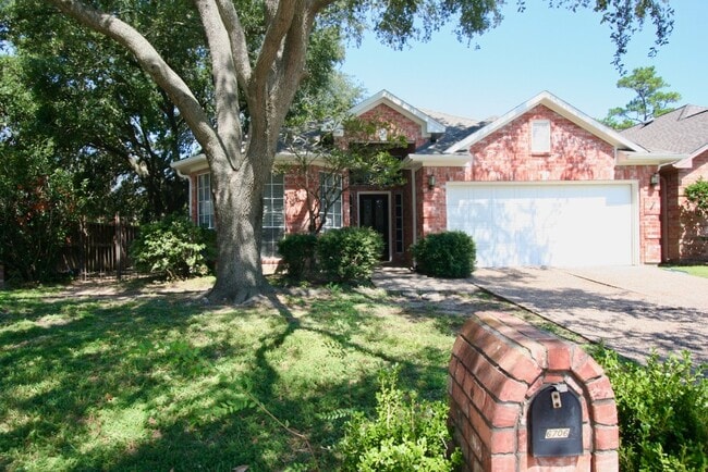 Photo - 6706 Prairie Dunes Dr