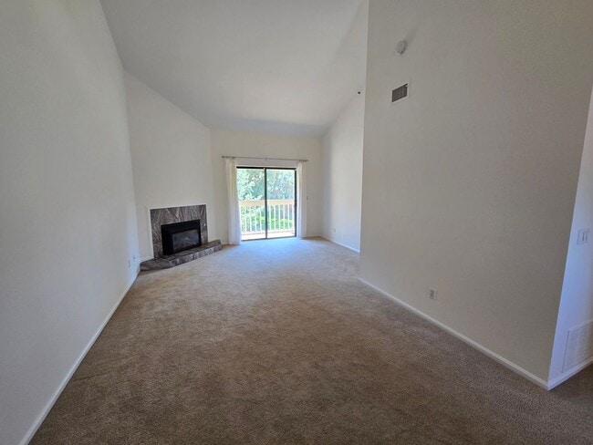 Photo - Beautifully Renovated, Top Floor, 2 Bedroom 2 Bath East Boulder Condo for Rent! Unit 203