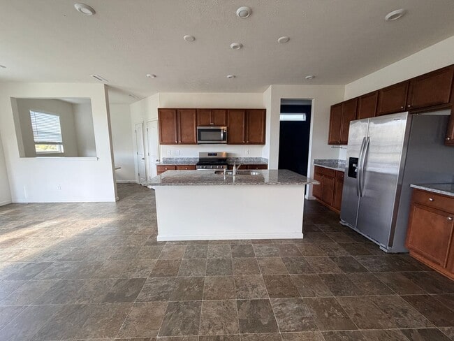 Photo - 15545 Westmoor Ave