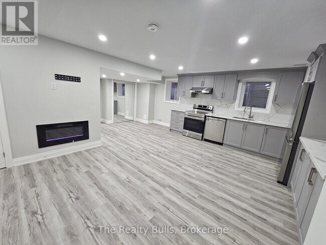 Photo - 1869-A Narcissus Gdns