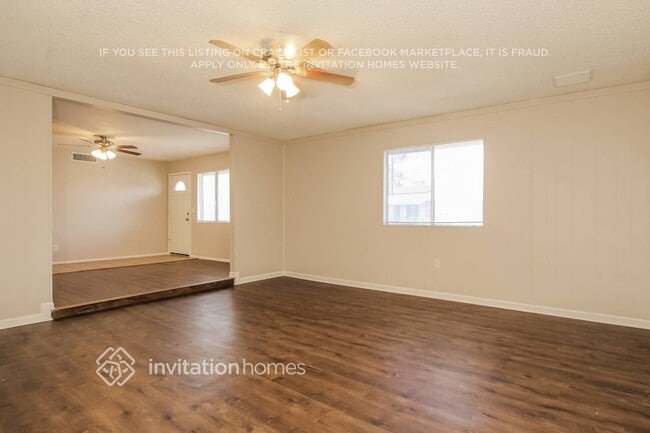 Photo - 2525 E Libby St