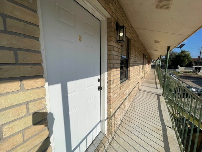 Building Photo - 3001 E Price St Unit 16 Rental
