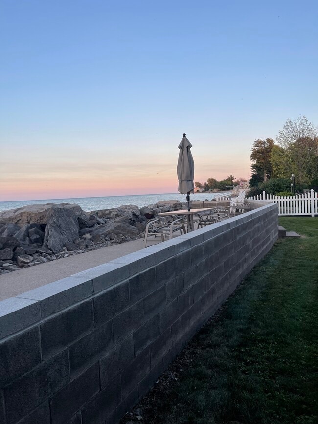 Photo - 6588 Shore Acres Dr