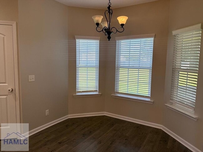 Photo - 50 Huntington Dr