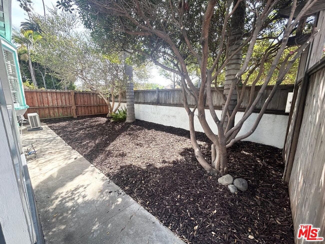 Photo - 940 Milwood Ave