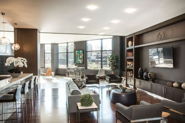 3 Journal Square apartments — community photo