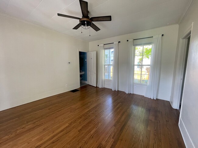 Photo - One Bedroom Apartment in Mattawan