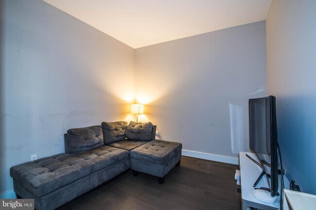 Photo - 1500 Pennsylvania Ave. SE Unidad 406