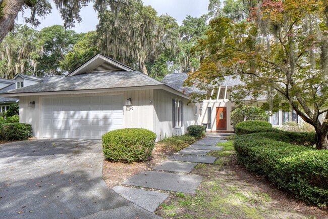 19 Romerly Rd