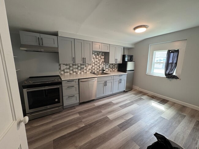 Photo - 801 Hurricane St