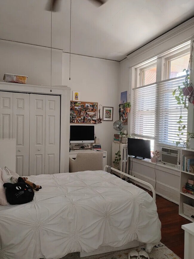 Photo - 2512 W Grace St