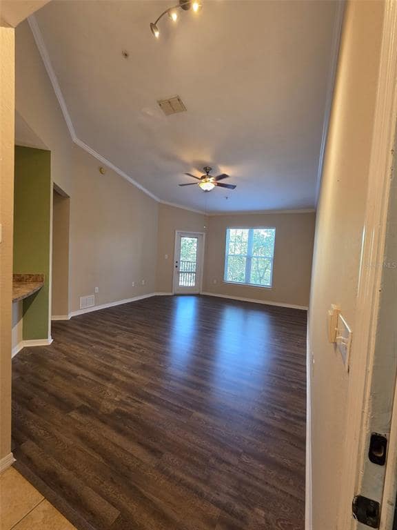 Photo - 10106 Courtney Oaks Cir Unit 301
