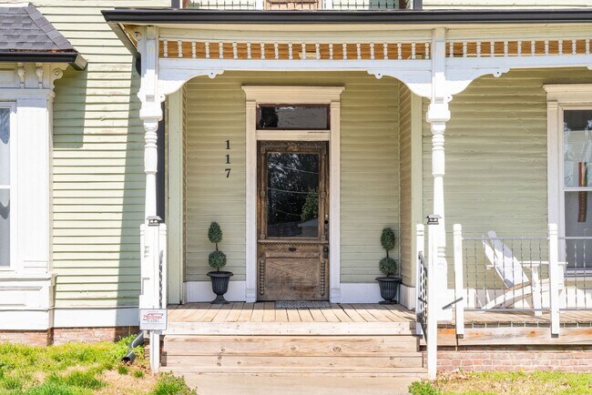 117 Marion St Unit 3