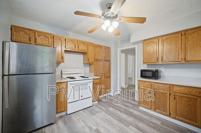 Photo - 28 Harvard Rd