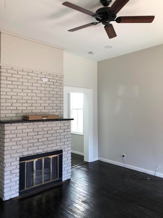 Photo - 1523 Christy Ave