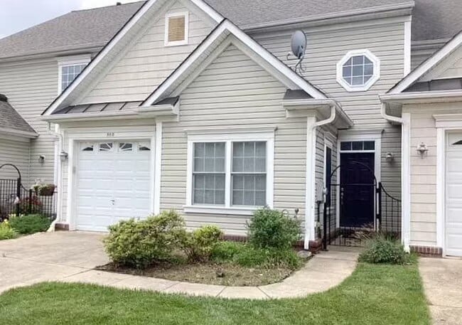 Building Photo - 508 Summerset Ct Unit 3 bedroom