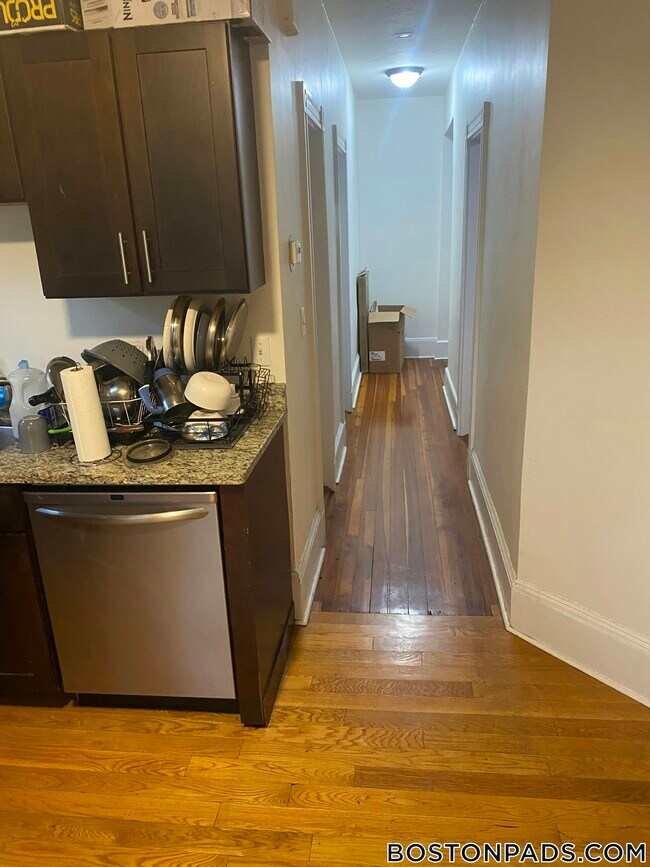 Photo - 299 Lexington St Unit 2