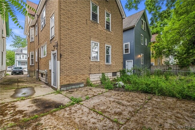 Photo - 40 Geary St