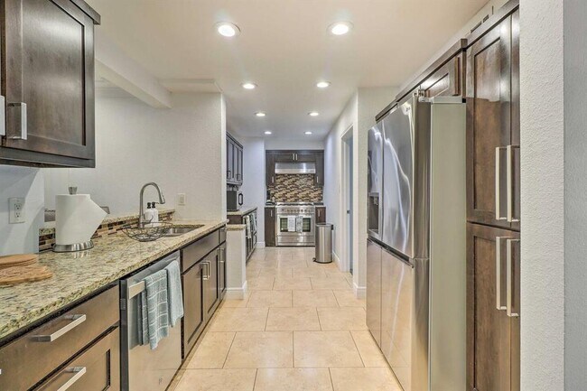 Photo - 411 Ramble Ln