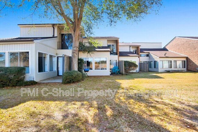 Photo - 4730 Huron Dr