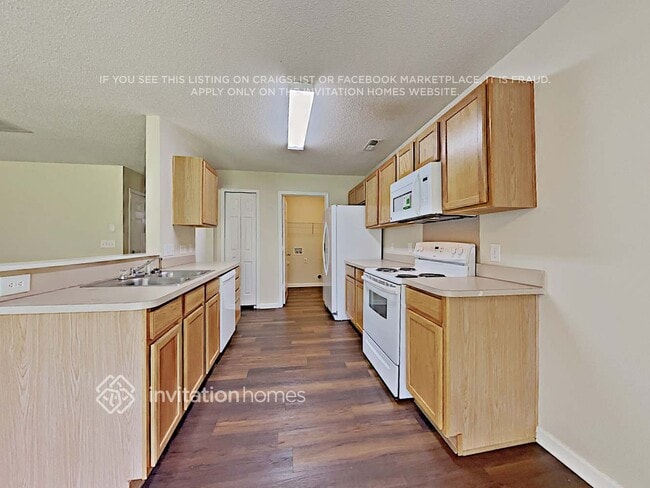 Photo - 2636 Captains Watch Rd NE