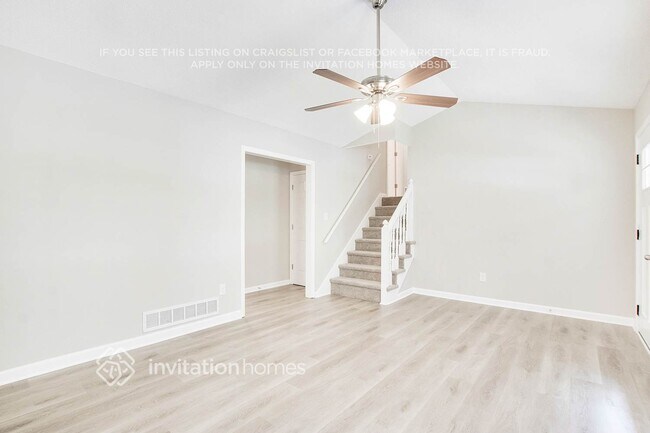 Photo - 24 Grapevine Dr