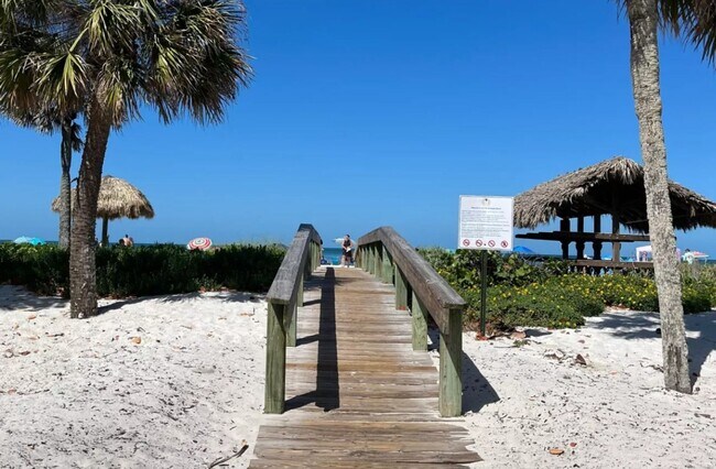 Photo - ** MOORINGS\COQUINA SANDS SEASONAL\ANNUAL ... Unidad #304