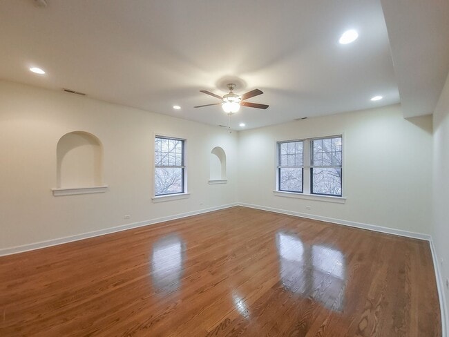 Photo - 1819 W Leland Ave Unit 3