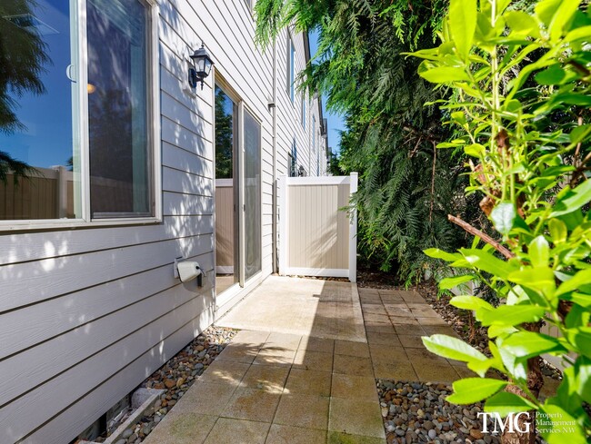 Photo - 5th Street Townhomes Unit 02