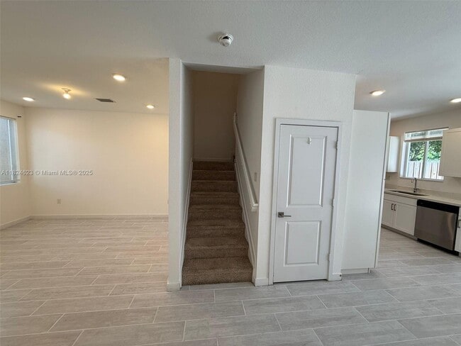 Photo - 2317 SE 10th St